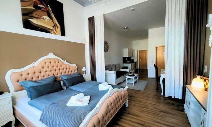 Mühlhausen Apartment | City Apartments Mühlhausen Apartment Paris