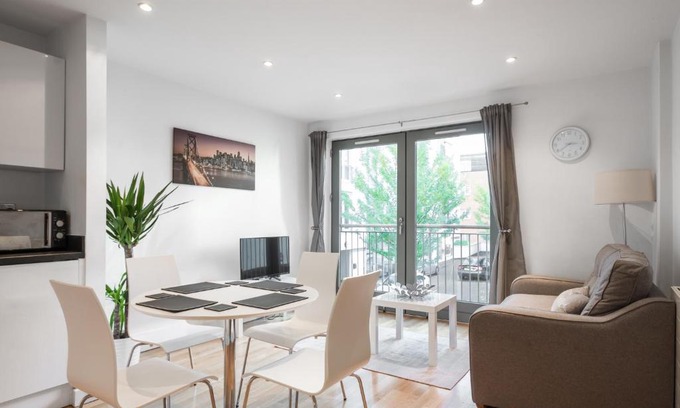 Bedford Apartment | City Center Apartment