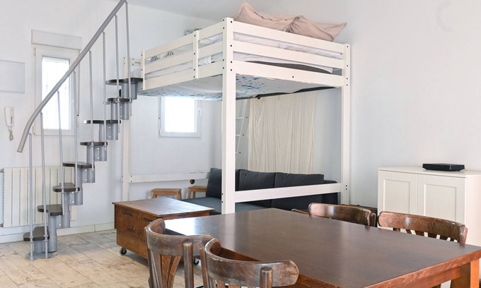 Las Acacias Apartment | CITY CENTER- ATOCHA ST. Studio. 4 PAX