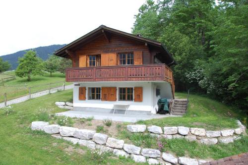 Rougemont Ski Chalet | Claquevent
