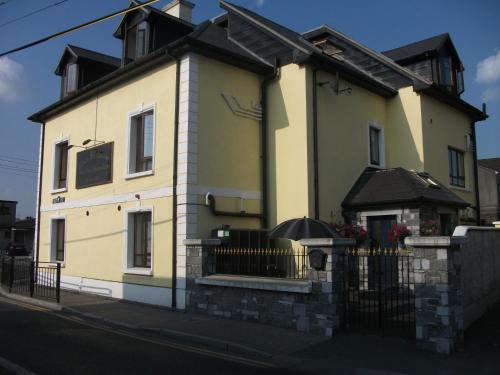 Nenagh House | Clare Street B&B