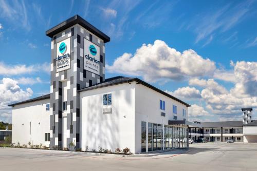 Spring Hotel | Clarion Pointe