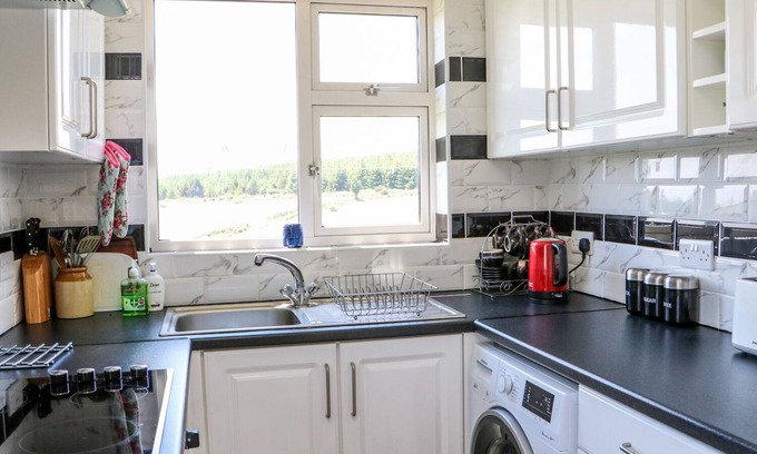 County Waterford Cottage | Clash-brack