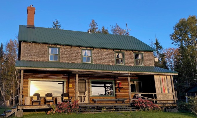 Piopolis Ski Chalet | Classic Canadian Log home on a private lake, with acres to explore!