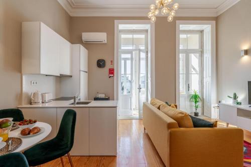 Centro / Baixa Apartment | Classic Meets Modern – Downtown Balcony Retreat