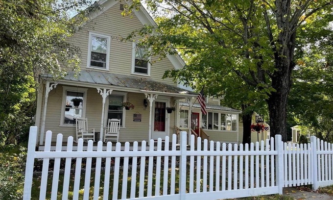 Conway House | Classic Quiet Conway Neighborhood Newly Remodeled!