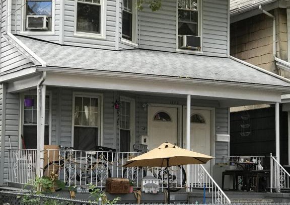 Homecrest House | Classical American House 4