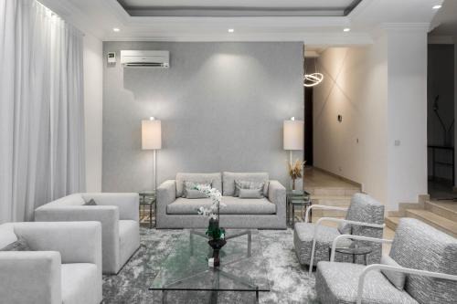 Ikoyi Apartment | Clayhall by SRS