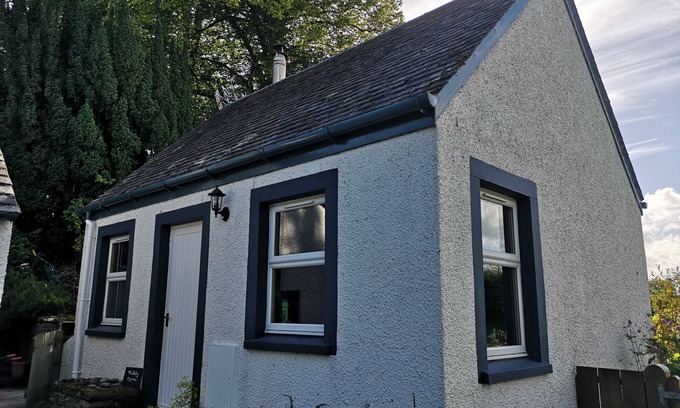 Kippen Cottage | Claymires Bothy Cottage Nr Loch Lomond & Stirling