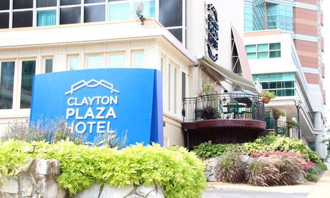 Downtown Hotel | Clayton Plaza Hotel & Extended Stay