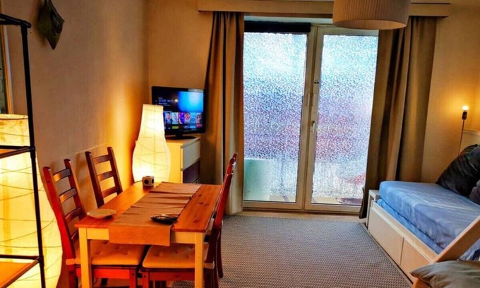 Barmbek-Sued Apartment | Clean 3 Room City Apartment+Balcony+free Wifi