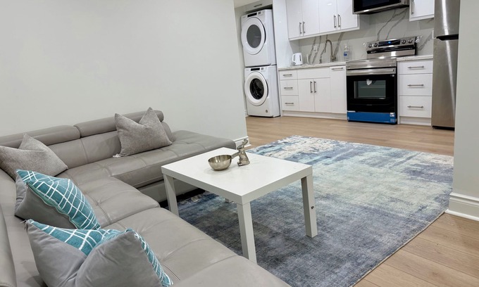 Whitby Apartment | Clean Basement Suite | 1BR + 1FWR +LR + Kitchen near Ontario Lake & Hwy 412/401