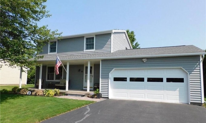 Brockport House | Clean, modern, updated 3 bedroom whole house in Brockport NY near the Erie Canal