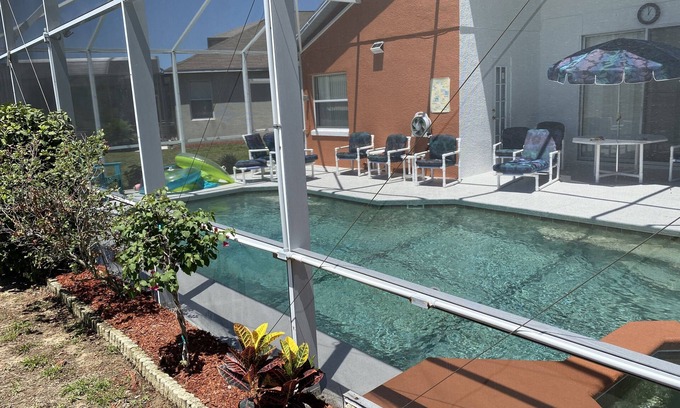 Windwood Bay House | Clean, quiet, southwest facing pool/spa/w/pets