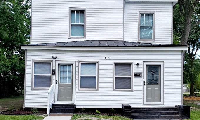 Greenville House | Clean, updated townhouse near ECU, Vidant & Uptown