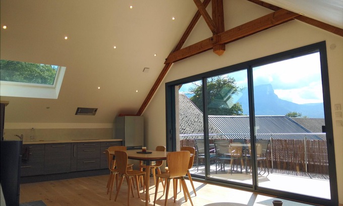 Sainte-Helene-du-Lac House | Clear, spacious and cozy cottage with views of the Chartreuse Massif