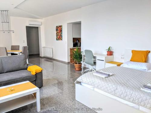 Old Town Apartment | ClearVueHome Apartments Bratislava Slavin