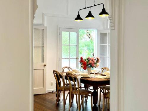 Crows Nest House | Clementine Cottage