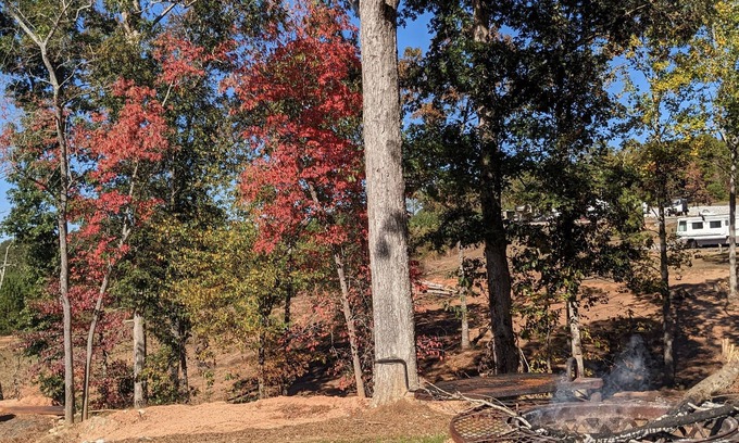 Seneca RV Rental | Clemson Hills RV club Camper RentalnBeautiful views 4 miles from Clemson/Seneca