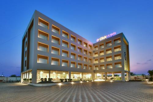 Rau Hotel | Click Hotel Pithampur