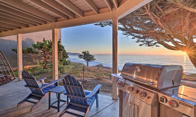Edgemar - Pacific Manor Condo | Cliffside Pacifica Hideaway: Unbeatable View!