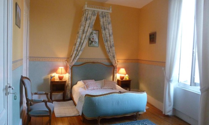 Aiguillon Bed & Breakfast | Clos Muneau