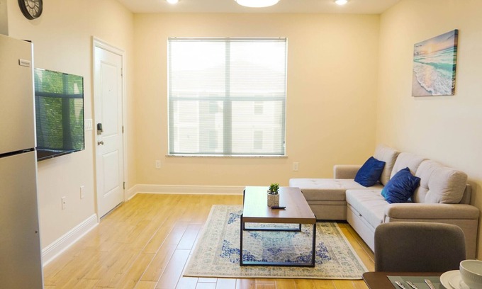 Biloxi Apartment | 🔥CLOSE 2 BEACH❤️ | SLEEPS 4 W/W+D