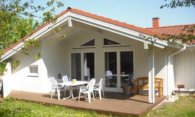 Pulsen House | Close to a lake, 6 km to the Baltic Sea, hiking, cycling