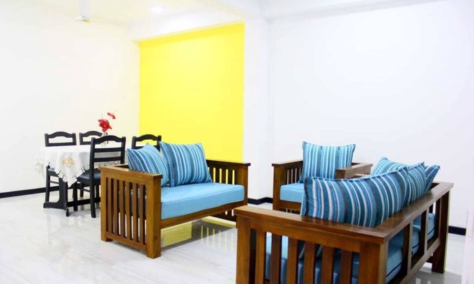 Bazaar North Apartment | Close to beach, super markets, banks , railway & bus stations