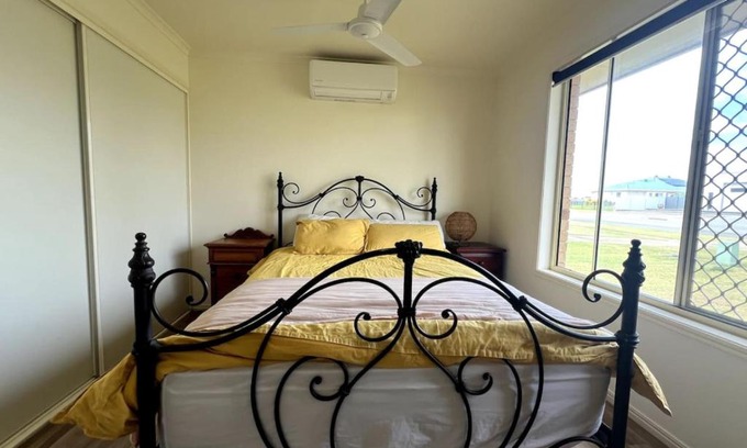 Point Vernon House | Close to Hospital. WiFi, DogsOk