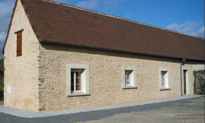 Epineu-le-Chevreuil Cottage | CLOSE TO LE MANS CIRCUIT, CAR MUSEUM. THE ZOO ARROW. SAND, CHATEAU DE LA LOIR
