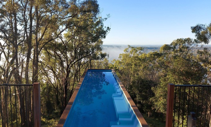 Mount Crosby Villa | Close to nature yet all inclusive