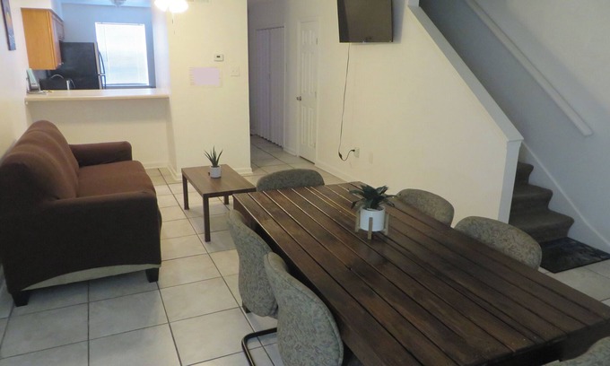 Kenner - Louis Armstrong International Airport Apartment | Close to Store and Airport