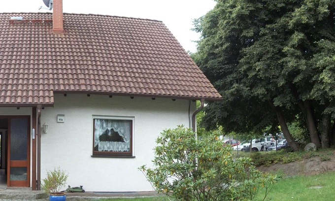 Lohbrugge Apartment | Close to the city to live close to nature