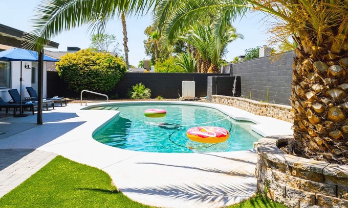 La Paz At Desert Springs House | Close to TPC, Mayo Clinic, Kierland - HEATED Pool, Master Suite, Games