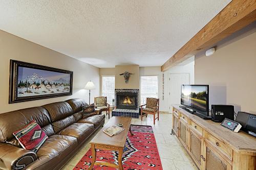 Downtown Santa Fe Apartment | Closson Charmer Apt 2