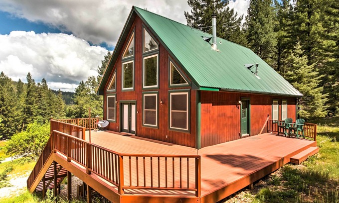 Cloudcroft Cabin | Cloudcroft Home w/Spacious Stargazing Deck!