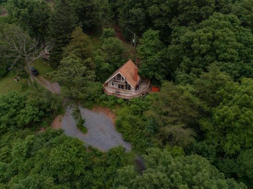 Rileyville House | Clouds Cabin - HotTub, Mtn View, Pets