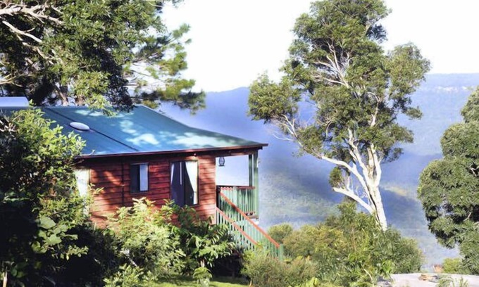 Beechmont Cottage | Clouds Chalet
