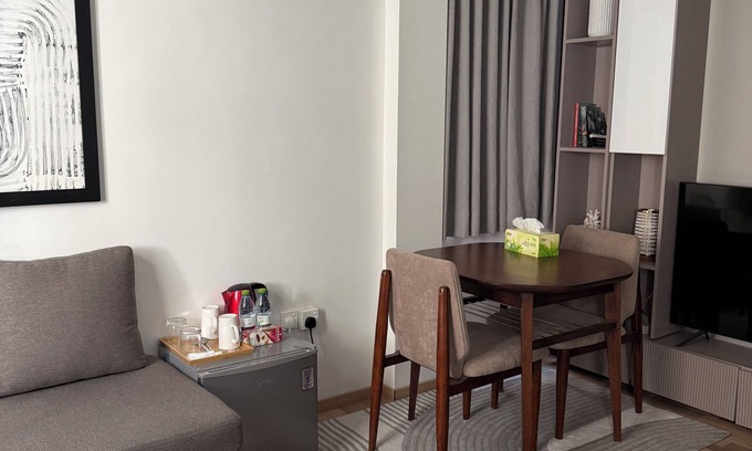 Hulhule Hotel | Club Three Executive Suite near Beach