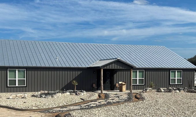 Mountain Home Cabin | COA Lodge in the Texas Hill Country just min from Hunt, Leakey and Junction.
