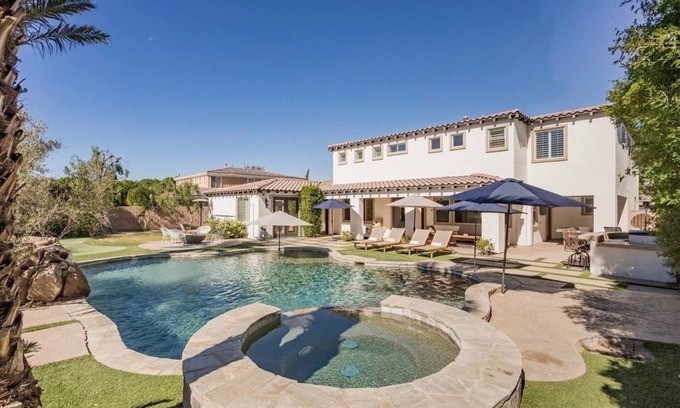 Orchards House | Coachella Villa - XL Pool and Spa - Big Outdoor Space - Resort-like Amenities