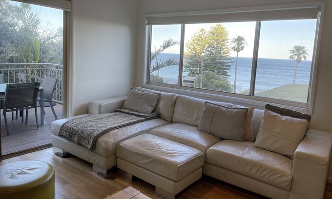 Coalcliff House | Coalcliff escape...no car required...your beautiful beachside break