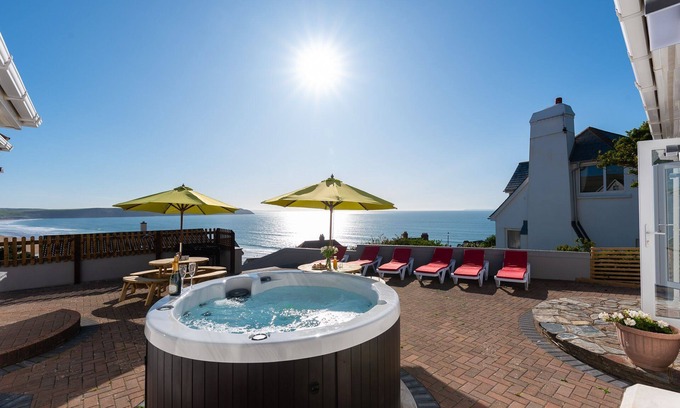 Mortehoe House | Coast View - holiday home with hot tub & sea view