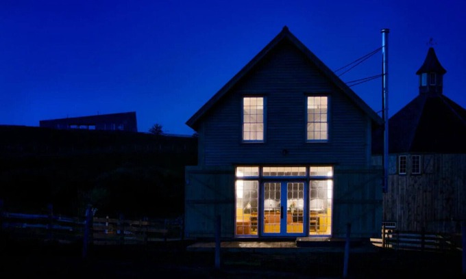 Upper Kingsburg House | Coastal Architecture at Shobac Farm - Schoolhouse