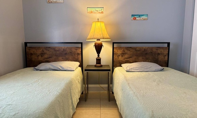 Riviera Beach Apartment | Coastal Breeze -2-bedroom apartment , in fabulous West Palm Beach