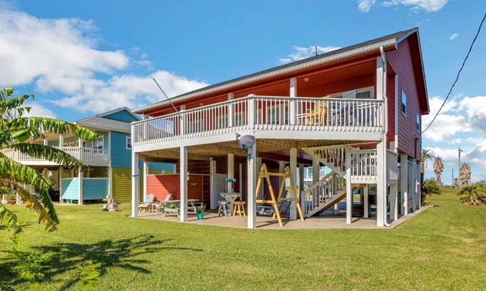 Port Bolivar House | Coastal Cajun Getaway On The Beach! home