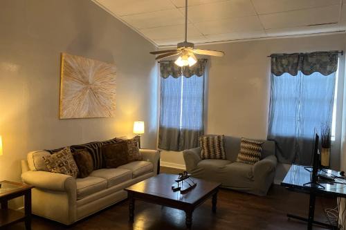 Ingleside House | Coastal Charm Cottage