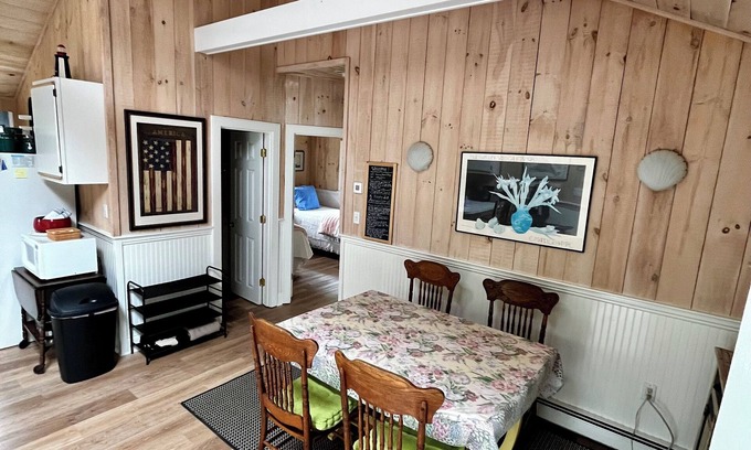 Katama House | Coastal Cottage on Bike Path to South Beach, Edgartown, Katama Farm & Airfield