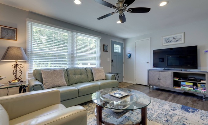 Niantic House | Coastal Getaway w/Porch, 2 Mi to Niantic Beach!